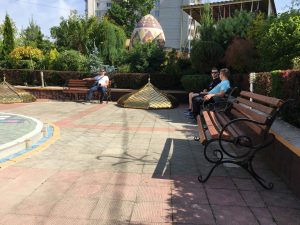 Mal einfach ausruhen im schönen Kirchengarten.