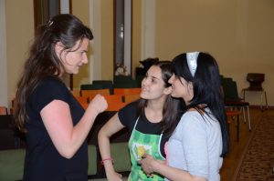 Gespräche nach dem Gottesdienst.