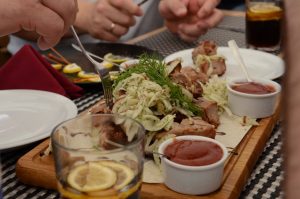 Schaschlik auf die kaukasische Art.